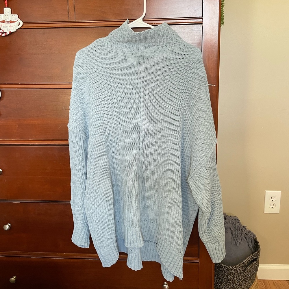 Oversized American Eagle Turtleneck